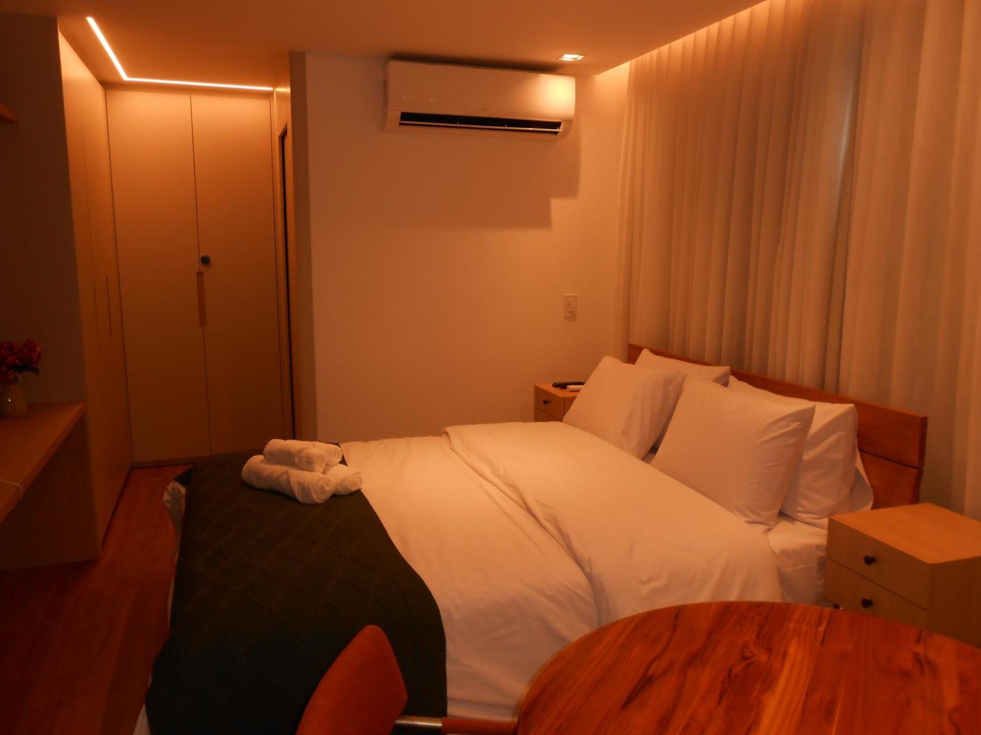 705 Lux Allianz Park Apartment